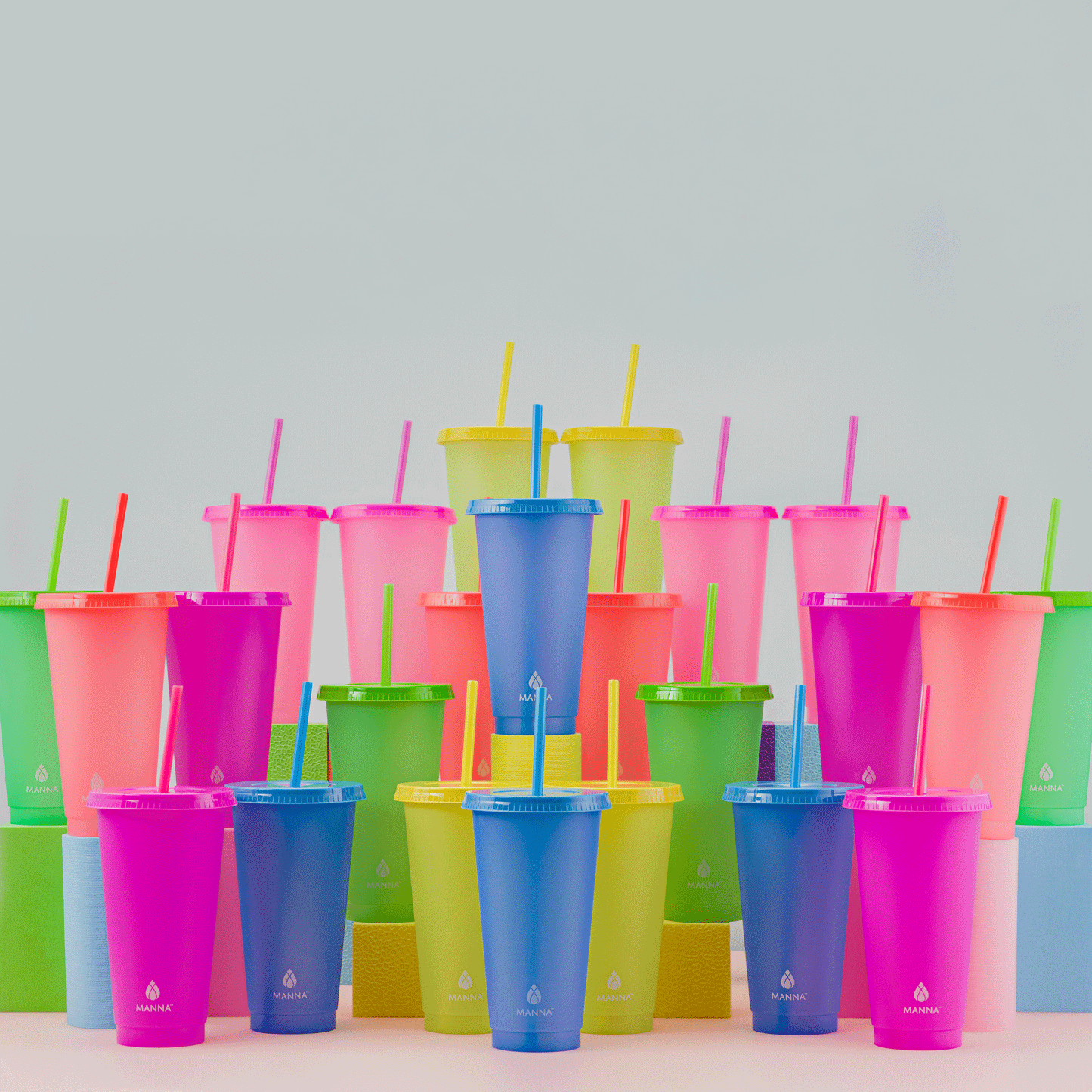 24-piece-original-color-changing-cup-set-r4 A0029811.gif