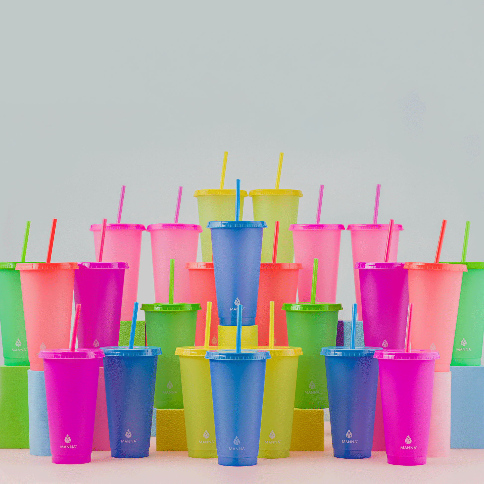 24-piece-original-color-changing-cup-set-r4 A0029811.gif