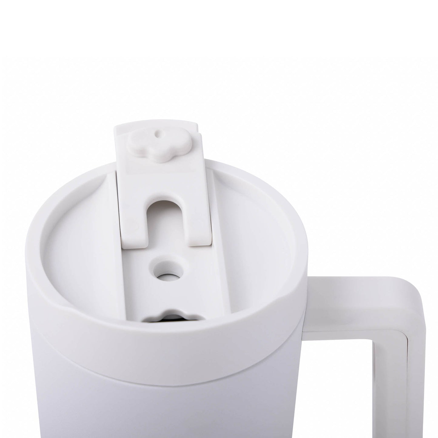 40-oz-top-tumbler-x9 CoreHome_MannaHydration_Whites_Raw-51.jpg