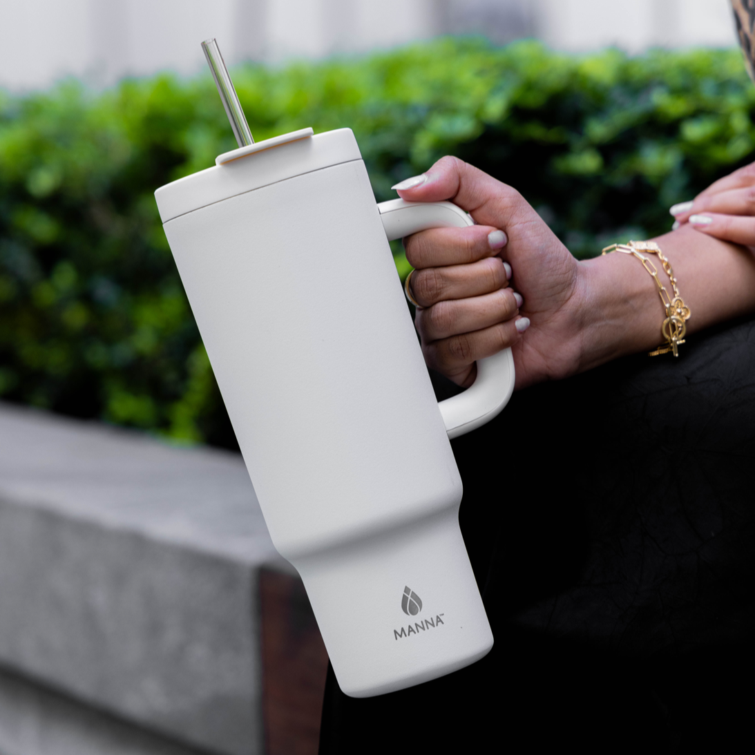 40-oz-leisure-tumbler-s2 Core_Home_Manna_Lifestyle_AUG_13-38.png